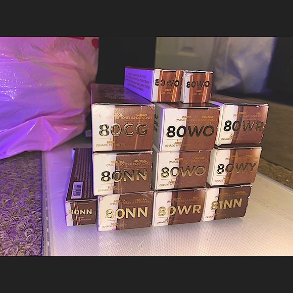 Urban Decay Other - URBAN DECAY STAY NAKED SHADE 80's